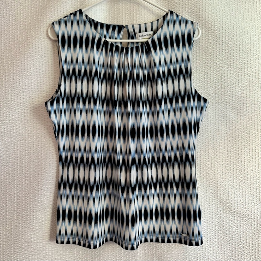 CALVIN KLEIN Blue Black White Abstract Print Sleeveless Pleated Blouse Large